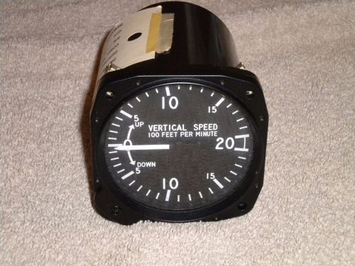 United 7000 vertical speed indicator 2k-0-2k