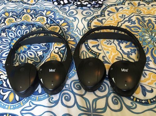 07-16 chrysler town country ves uconnect 2 headphones oem