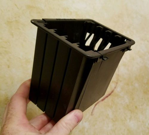 Chevy suburban silverado tahoe yukon 1995-1999 center console cd holder oem gmc