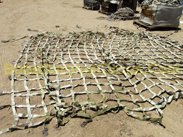 Military issue  large cargo net with heavy duty buckles 18 by 16 aircraft
