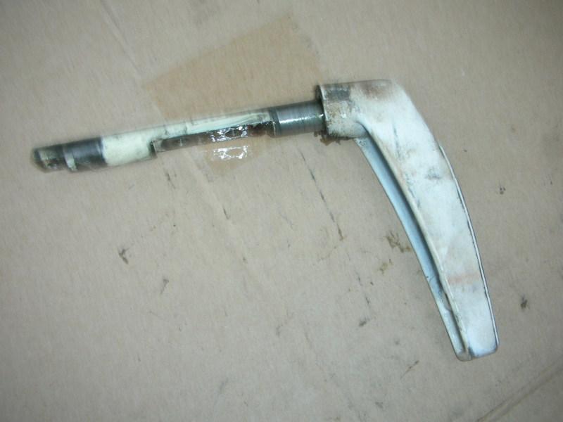  15 hp  1977 johnson  shift lever