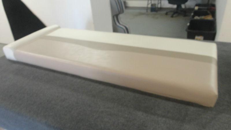 64''x24''x5.5'' beige/tan/brown sunlounge/seat cushion pontoon boat k/i #82