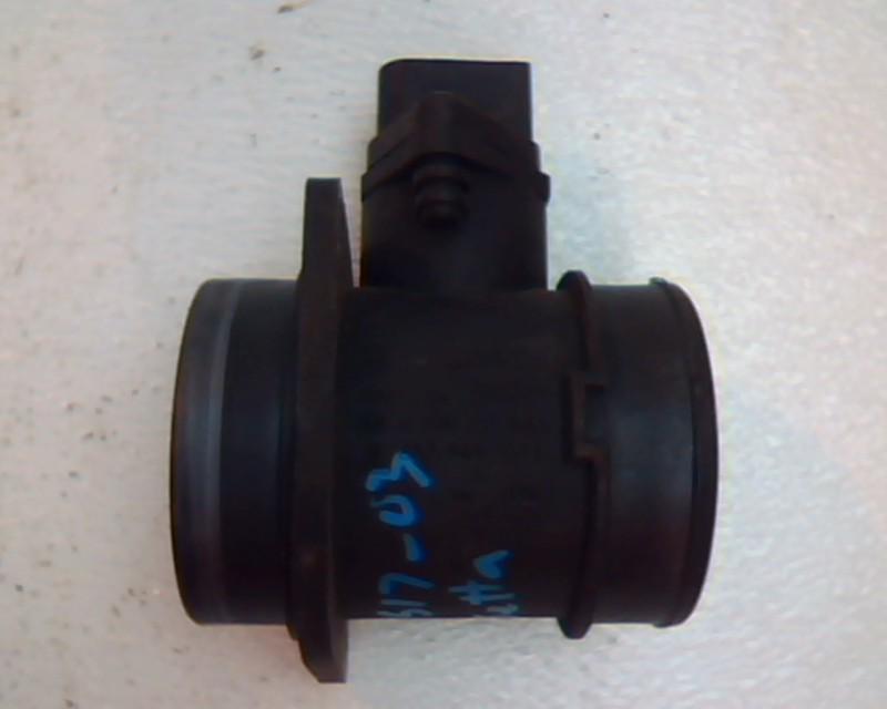 Buy 2003 VOLKSWAGEN JETTA AIR FLOW METER 2629389 in Garretson, South
