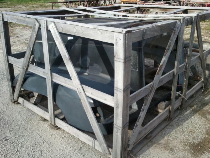 Freightliner replacement engine hood