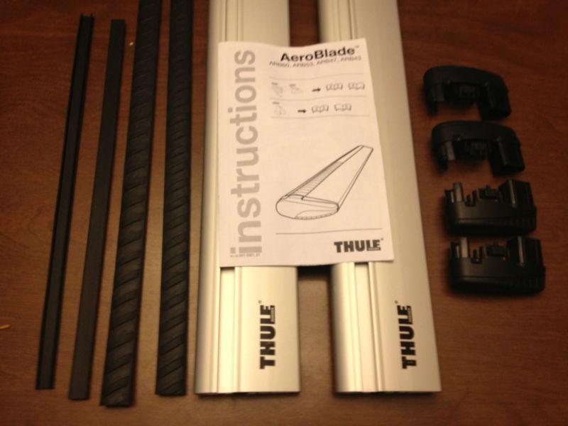 Thule aeroblade 43-inch aerodynamic crossbars (one pair)   - new; open box