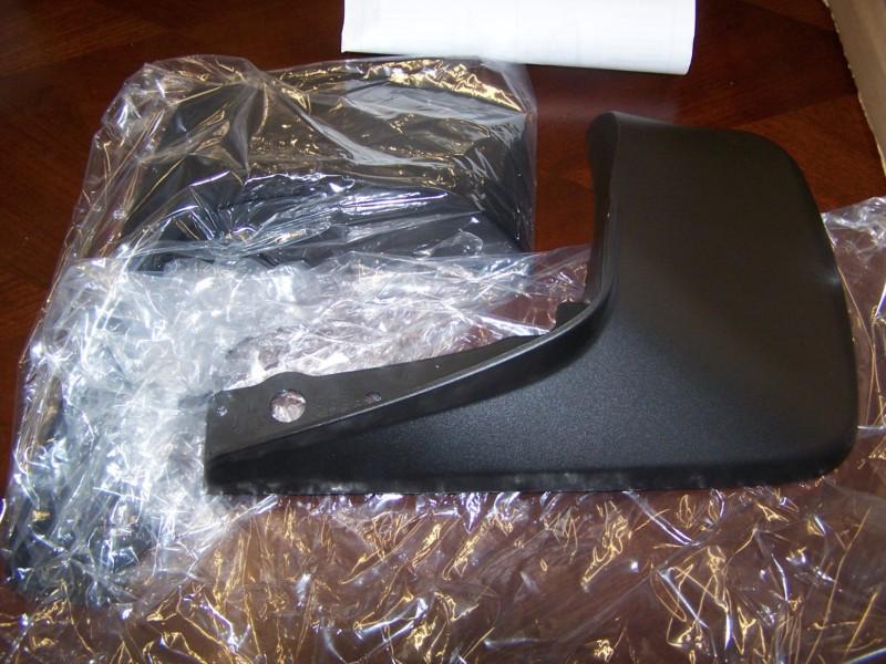 2007-2012 gmc acadia molded splash guards mudflaps, oem front & rear new gm oem