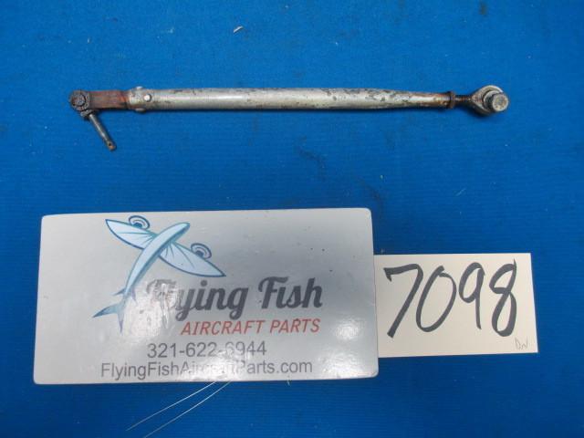 Cessna 310 b 1956 left nose gear door rod (7098)