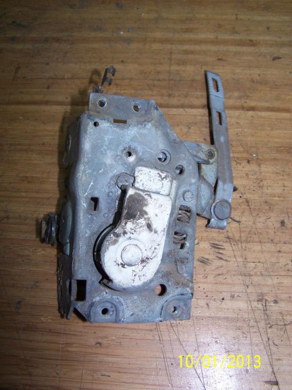 1957 chrysler imperial 4 door right front door latch