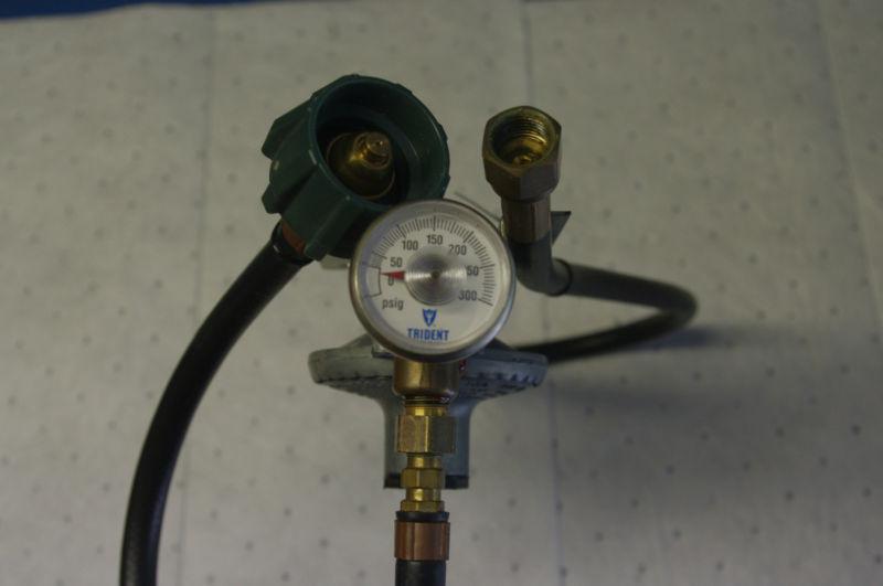 Trident bulk head mount