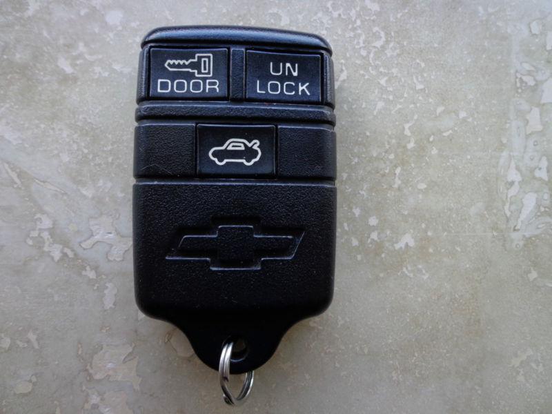 Chevrolet keyless remote (3-button)  fcc: abo-0104t  - no reserve!!