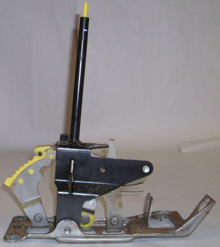 1997 pontiac sunfire gear shifter selector lever 2d 2.2l chevy cavalier