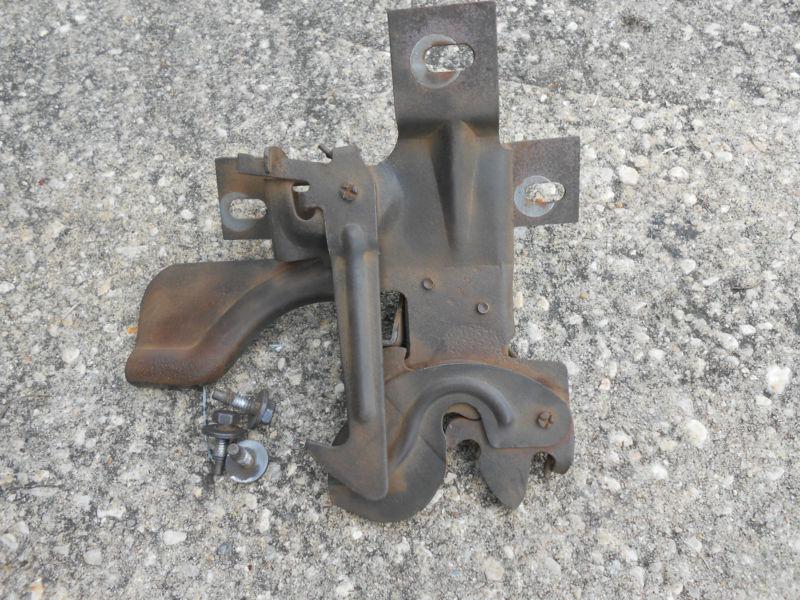 1967 - 1972  ford  f-100  hood latch
