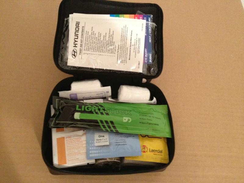 HYUNDAI FIRST AID KIT ***NEW ***, US $19.95, image 2