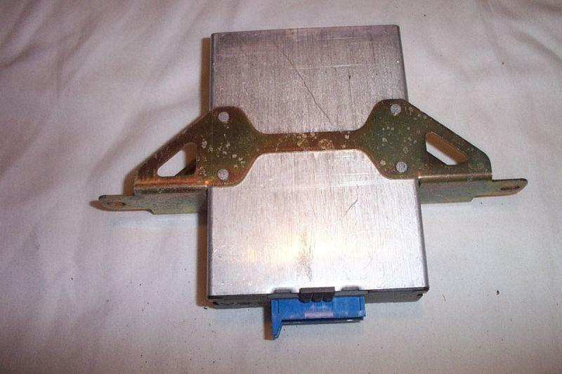 Bmw e-34 auto- trans(h-22) computer (h-22) hard to find fits in pass. footwell!!