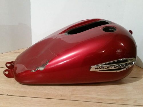 Harley davidson 2012 dyna switchback gas tank,fuel injected