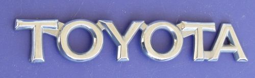 Toyota script rear emblem avalon trunk oem chrome 95-99 96 97 98 75447-ac010