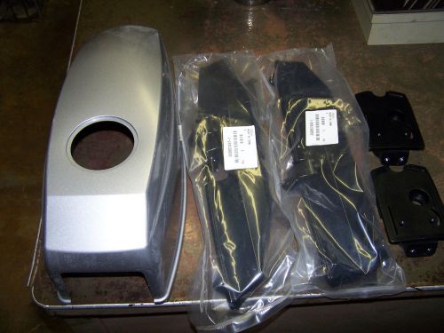New in box cowl kit-mariner 8m0046050 boat motor engine
