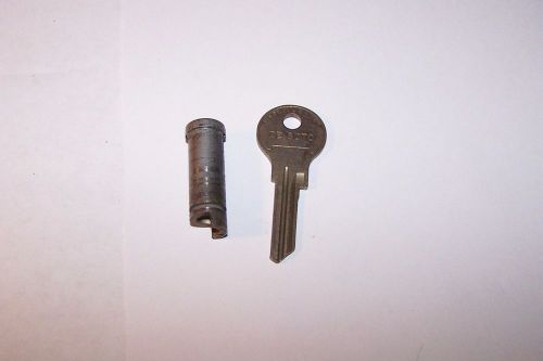 1935 desoto yale key blank and key cylinder round dpcd mopar 1930s x13 ??