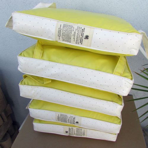 Coast guard approved buoyant cushion 15"x15"x2"