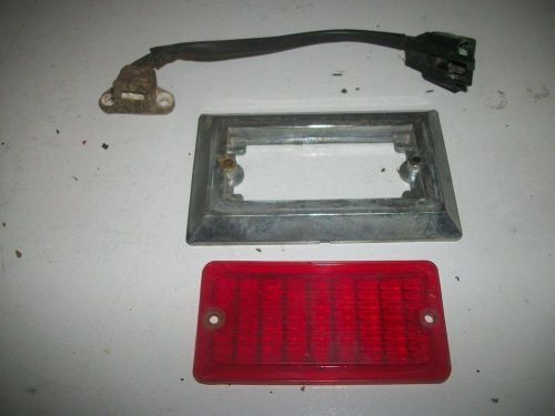 72 johnson skee horse 30 wide track tail light &amp; bracket w / wire &amp; lens a28