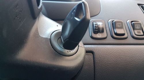 Daihatsu sirion 2001-2004 5hatch auto key and ignition barrel set sjk