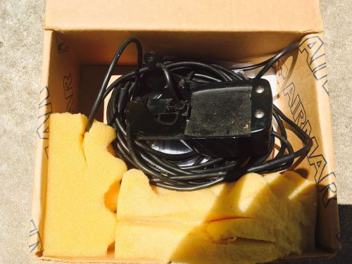 Furuno 525t-pwd transom mount depth/temp 10 pin 50/200khz p66 w/box