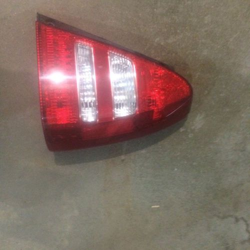 2004 subaru forester xt r passenger tail light