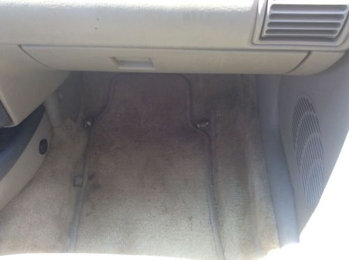 2002 chevrolet cavalier glove compartment