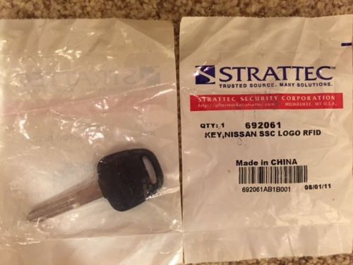 Strattec infiniti nissan transponder chip key blank - 2 keys - new