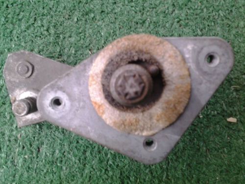 1973-74  roadrunner/satellite/gtx/charger driver&#039;s side windshield arm pivot