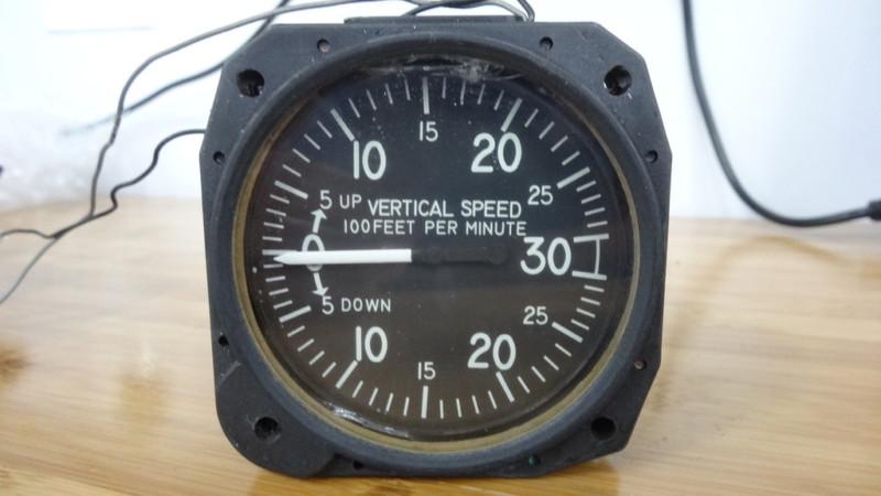 United instruments vertical speed indicator vsi 0-3000 ft./min p/n ca-53-1a