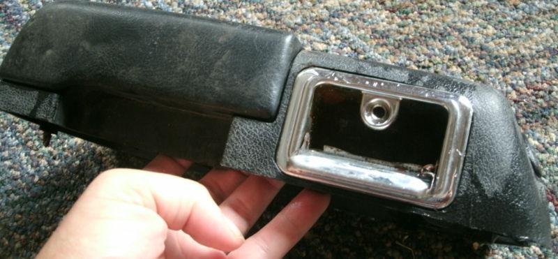 1970 70 71 72 Chevy Chevelle 4 Door Arm Rest armrest Ashtray Pad Housing RH OEM , US $14.99, image 5