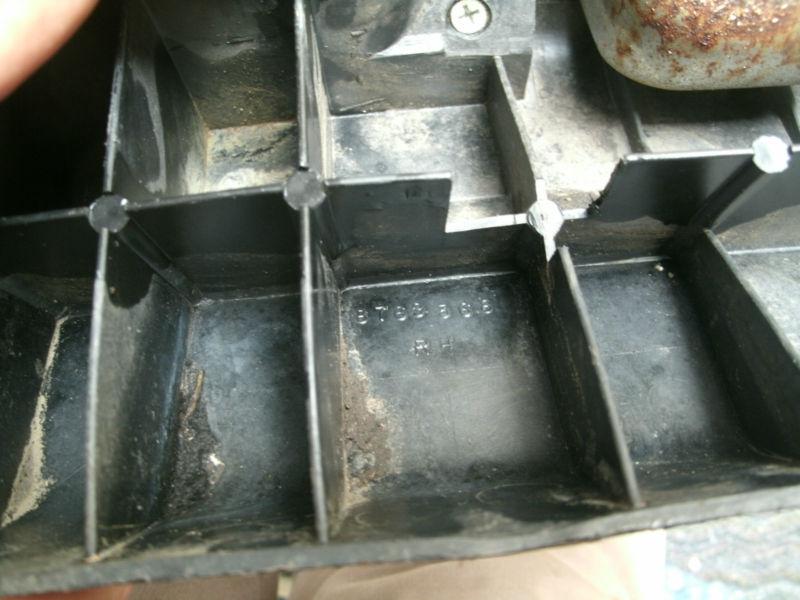 1970 70 71 72 Chevy Chevelle 4 Door Arm Rest armrest Ashtray Pad Housing RH OEM , US $14.99, image 8