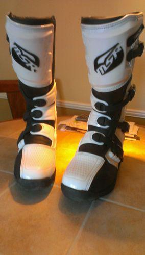 Msr elite boots size:9