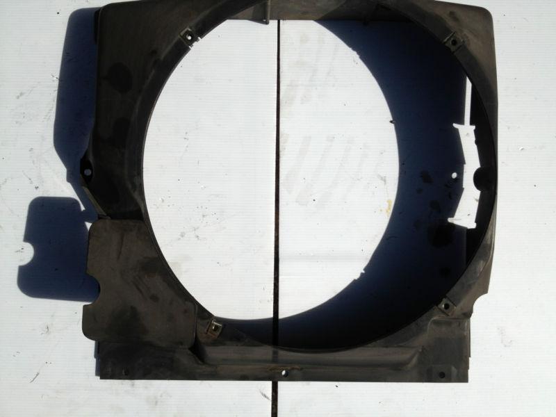 Bmw e36 1992-1998 a/c air conditioning condenser fan shroud shield 8391407