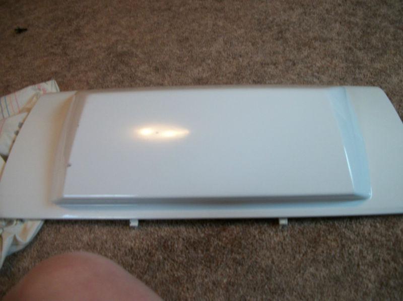 Find 20072012 Escalade, Tahoe, Yukon, Suburban, XL,hitch cover white