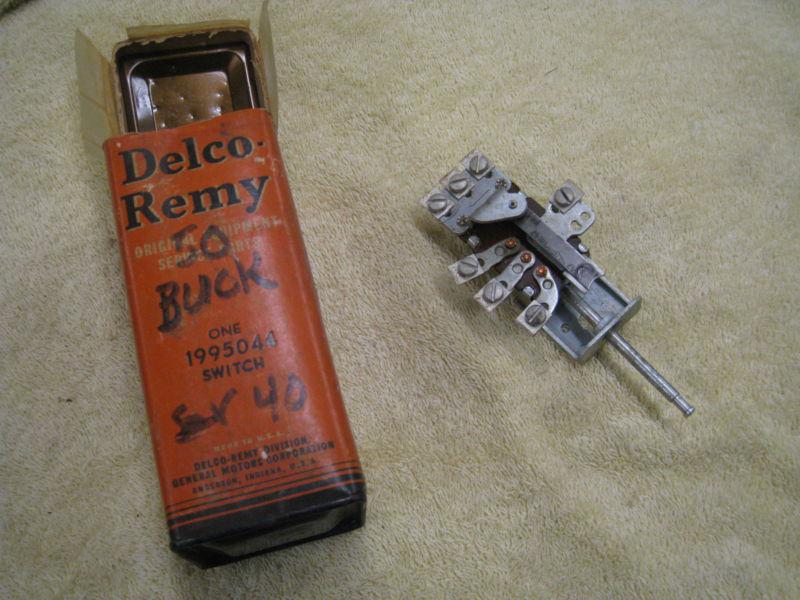 Nos 1950 buick model 40 delco headlight switch #1995044 w original tin lid box