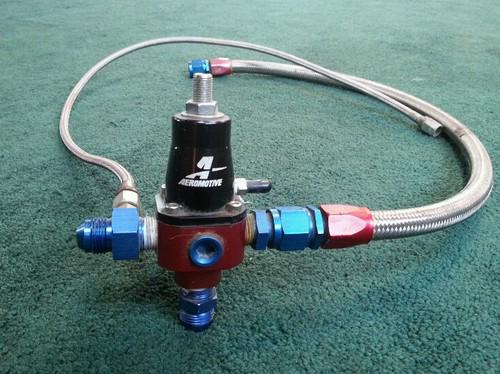 Aeromotive fuel pressure regulator with steel braid chevy ford mopar drag race 