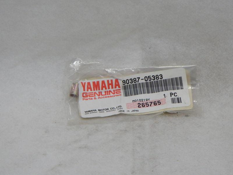 Yamaha 90387-05383 collar *new