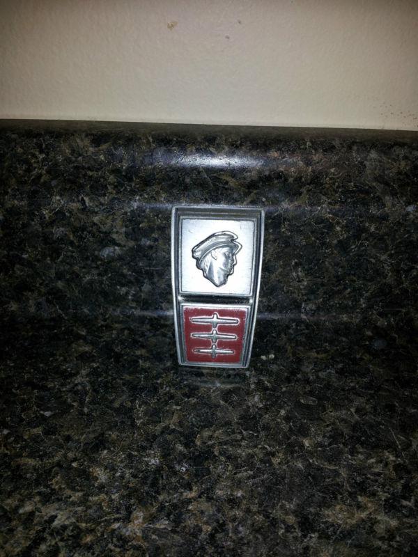 1964 mercury marauder original trunk lock emblem great shape! no broken tabs!