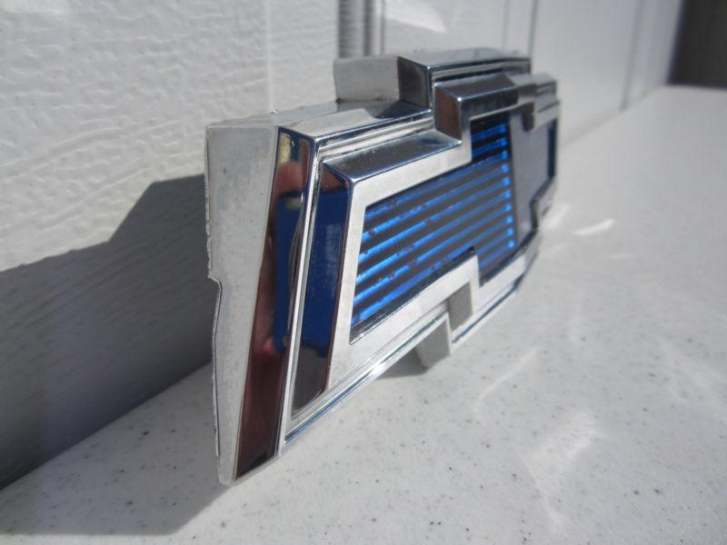 1971 - 1972 Chevy Pickup Truck Grille Emblem Cheyenne Blazer Suburban Original , US $0.99, image 7