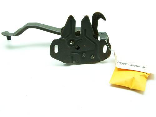 Nos 1969 xl convertible ltd 2 door hardtop hood latch with attaching parts
