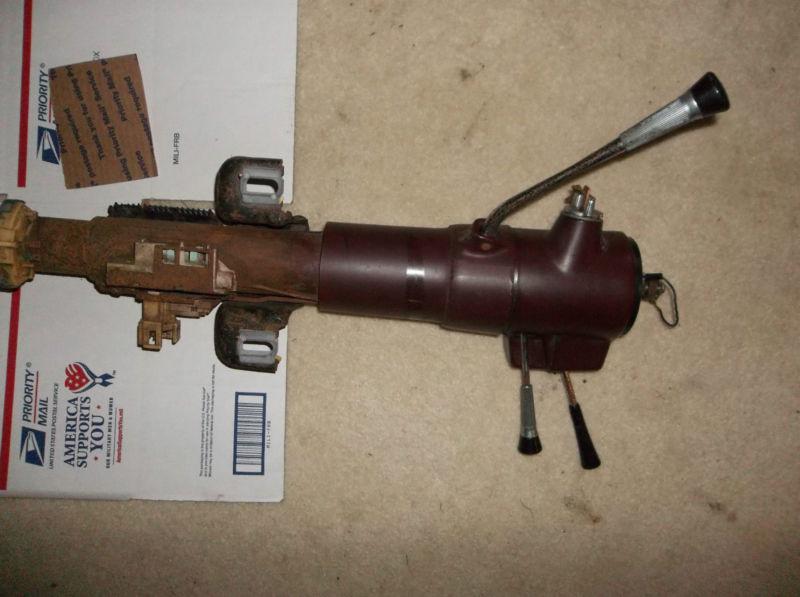 Sell GM TILT STEERING COLUMN FOR 788? GBODY in Mount Vernon, Ohio, US