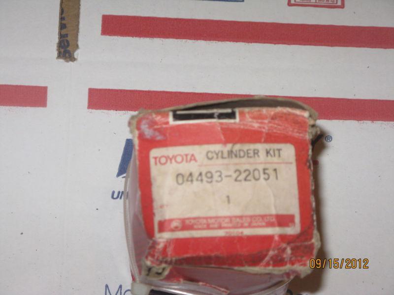 Sell Toyota Corona 1975 1978 Master Brake Cyl. Kit New Oem in