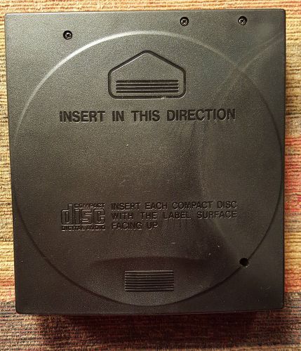 Ford digital audio compact disc - 6 disc magazine