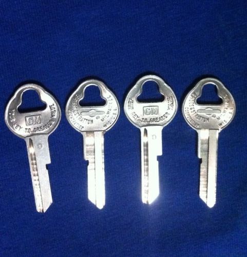 Vintage nos oem briggs &amp; stratton gm key blank "d" for 1968 gb/trunk (4 pc.)