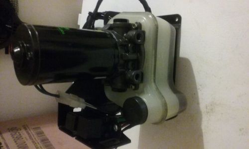 Volvo penta trim pump