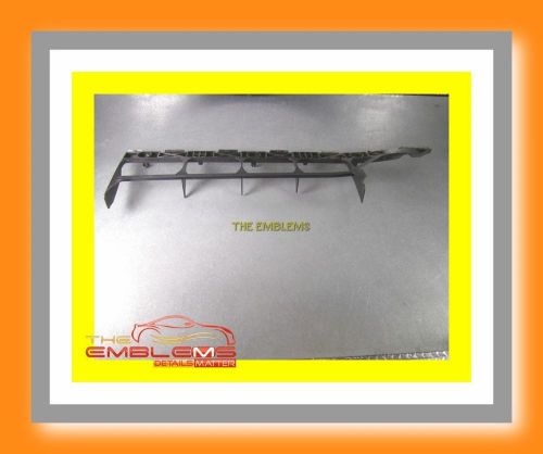 05-12 toyota avalon rear bumper retainer bracket right r 52575-ac030 oem 200045