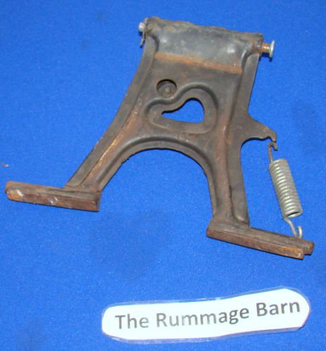 Center stand with spring ------------------- 1986 honda spree model nq50