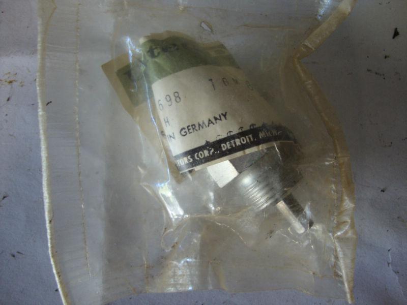 1971-72 vega opel 4 speed back up lamp switch nos p/n 8955984